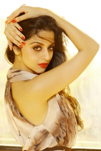 Tamil Actress Vedhika Portfolio New Hot Images