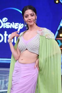 Yakshini Actress Vedika New Pics