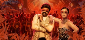 Balakrishna, Shruti Haasan in Veera Simha Reddy Movie HD Images