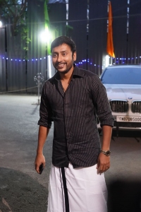 RJ Balaji @ Veetla Vishesham Audio Launch Stills