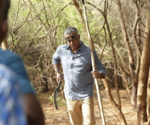 Gautham Vasudev Menon in Vendhu Thanindhathu Kaadu Movie Stills