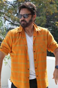 Hero Venkatesh Photos @ Saindhav Movie Interview