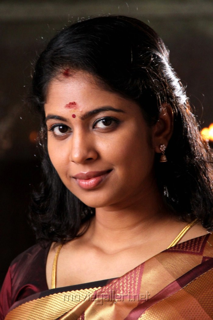 Picture 386280 | Actress Srinda in Vennila Veedu Movie Stills | New ...