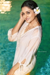 Actress Vimala Raman Photoshoot Images