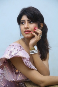 Iddaru Movie Actress Vindhya Tiwari Stills