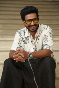 Actor Vishnu Vishal Photos @ Matti Kusthi Movie Interview
