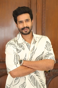 Actor Vishnu Vishal Photos @ Gatta Kusthi Movie Interview