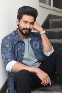 Actor Vishnu Vishal Photos @ FIR Movie Interview