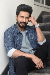 Actor Vishnu Vishal Photos @ FIR Movie Interview