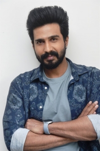 FIR Movie Actor Vishnu Vishal Press Meet Photos