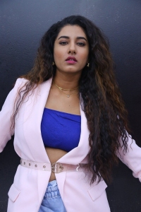 Telugu Actress Vishnupriya Bhimeneni Photos