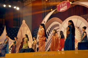 Vivel Miss Chinnathirai 2011 Photos Stills
