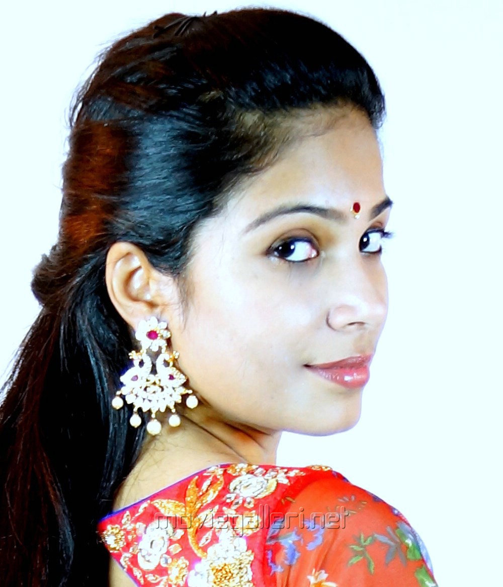Akhila Ram Model Portfolio, Photos, Photoshoot, Age, Height