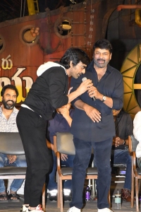 Ravi Teja, Chiranjeevi @ Waltair Veerayya Movie Press Meet Stills