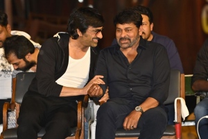 Ravi Teja, Chiranjeevi @ Waltair Veerayya Movie Press Meet Stills