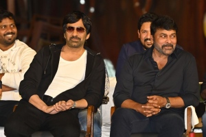 Ravi Teja, Chiranjeevi @ Waltair Veerayya Movie Press Meet Stills