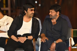 Ravi Teja, Chiranjeevi @ Waltair Veerayya Movie Press Meet Stills