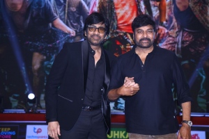 Ravi Teja, Chiranjeevi @ Waltair Veerayya Pre Release Event Vizag Stills