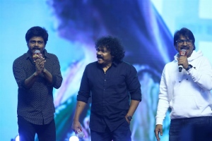 Shakalaka Shankar, Sapthagiri, Srinivasa Reddy @ Waltair Veerayya Pre Release Event Vizag Stills