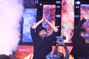 Chiranjeevi, Ravi Teja @ Waltair Veerayya Pre Release Event Vizag Stills