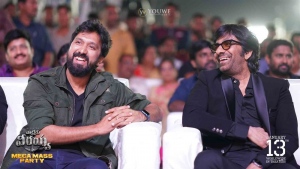 Bobby, Ravi Teja @ Waltair Veerayya Pre Release Event Vizag Stills