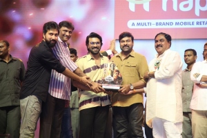 Bobby Kolli, Ram Charan, Chiranjeevi @ Waltair Veerayya Vijaya Viharam Success Celebrations Photos