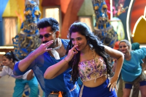 Ram Pothineni, Krithi Shetty in The Warriorr Movie HD Images