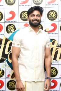 Actor Ashwin Kumar @ Yaathi Yaathi Music Video Celebration Meet Photos