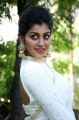 Actress Yaashika Anand HD Images in White Saree