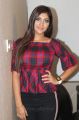 Actress Yaashika Aanand Pics @ Iruttu Araiyil Murattu Kuthu Interview