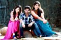 Athulya Ravi, Sam Jones, Roshini Prakash in Yemaali Movie New Images HD