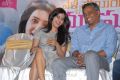 Samantha, Gautham Menon at Yeto Vellipoyindi Manasu Movie Success Meet Photos