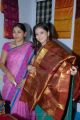 Actress Zareena Launches Parinaya Wedding Fair 2012 Photos